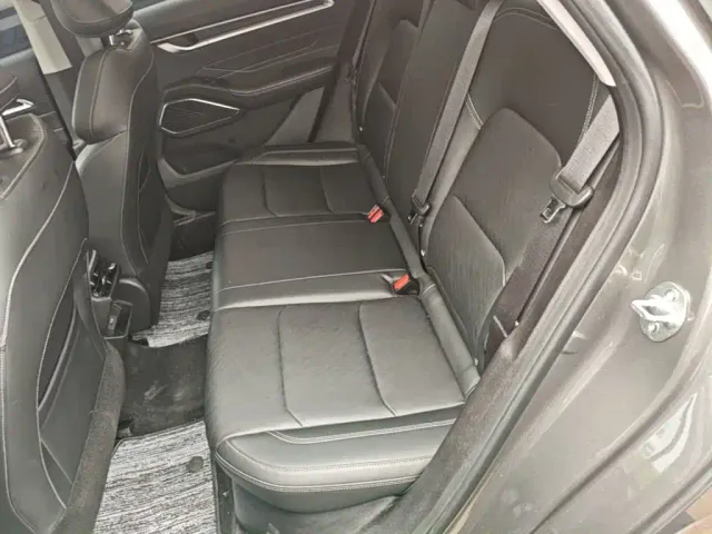 Geely Emgrand — Фото автомобиля 16