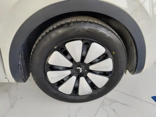 Wuling Bingo — Фото автомобиля 6