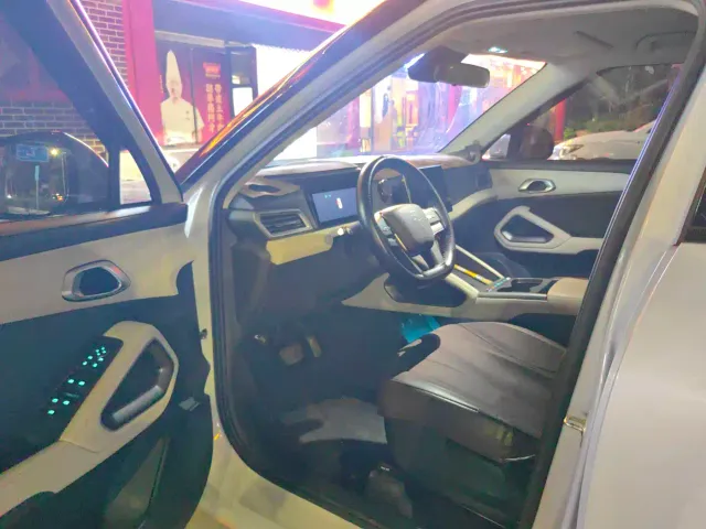 BYD Yuan UP — Фото автомобиля 7