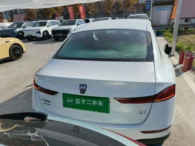 Roewe D7 — Фото автомобиля 5
