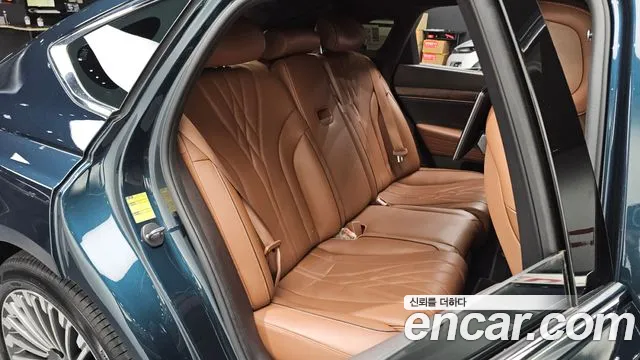 Genesis G80 Electrified G80 (RG3) — Фото автомобиля 23