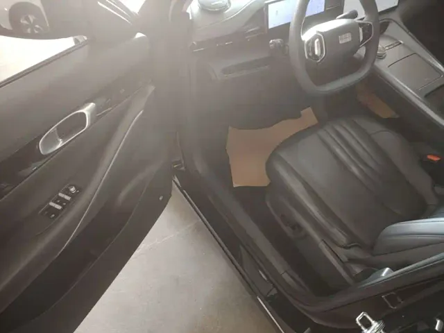 Geely Galaxy E5 — Фото автомобиля 15