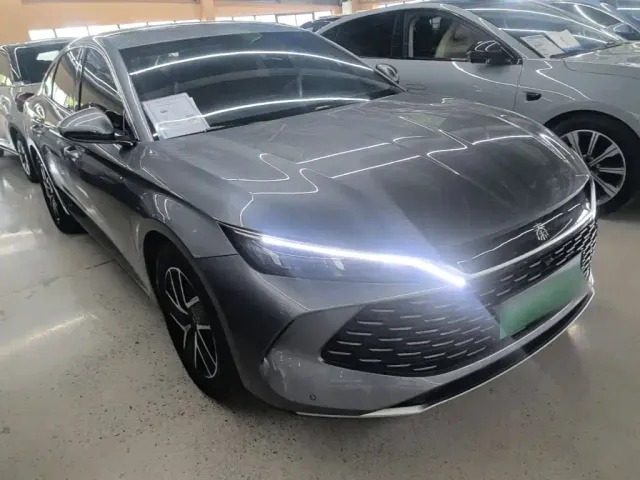 BYD Qin L — Фото автомобиля 21