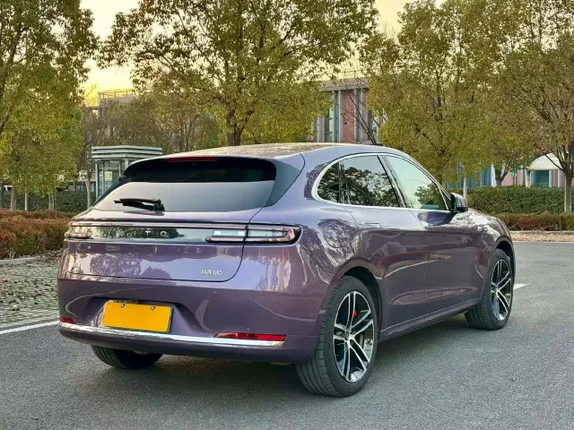 Aito M5 — Фото автомобиля 7