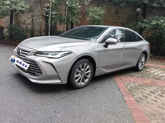 Фотография автомобиля — Toyota Avalon