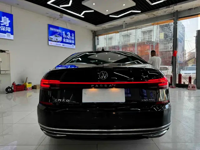 Volkswagen Passat — Фото автомобиля 18