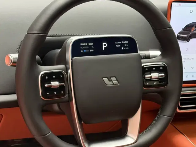 Li Auto Li Xiang L9 2024 Model Ultra — Фото автомобиля 3