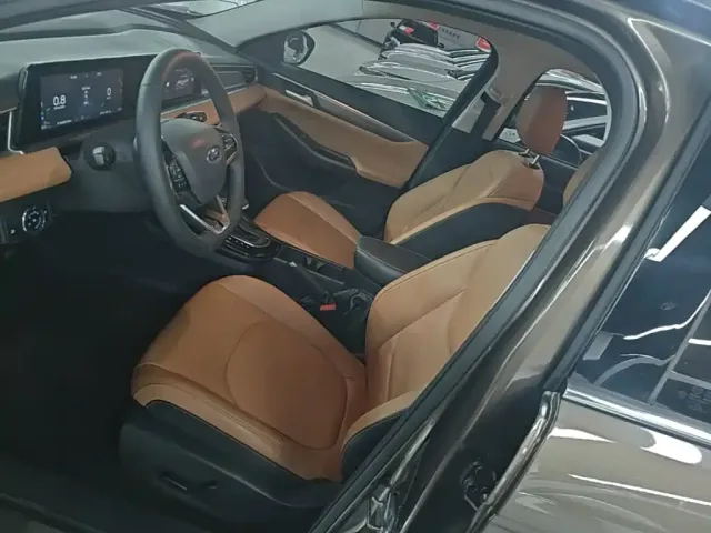 Ford Escort — Фото автомобиля 14