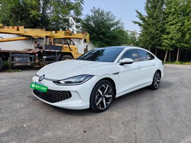 Фотография автомобиля — Volkswagen Lamando