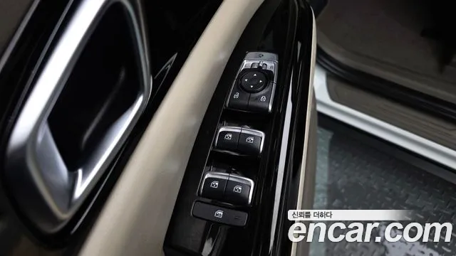 Kia Carnival Generation 4 — Фото автомобиля 18