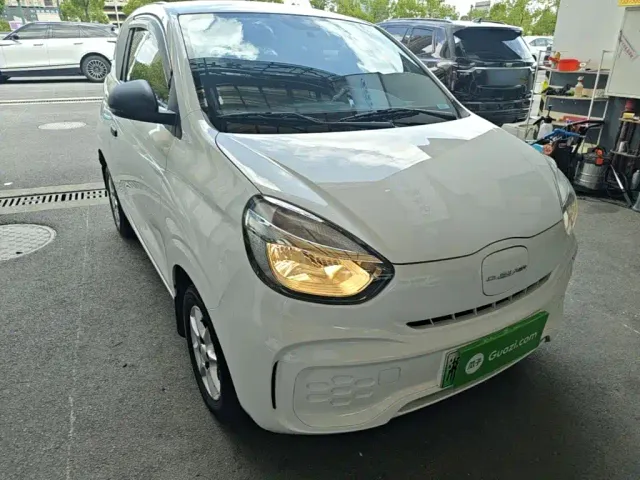 Roewe Clever — Фото автомобиля 3