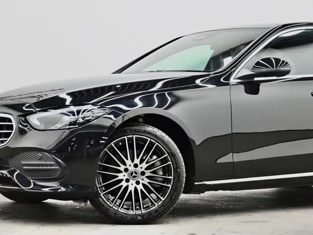 Mercedes-Benz C-Class — Фото автомобиля 26