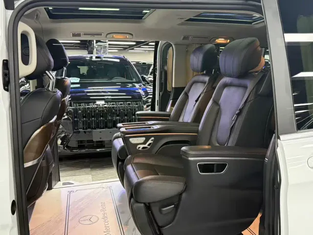 Mercedes-Benz V-Class — Фото автомобиля 7