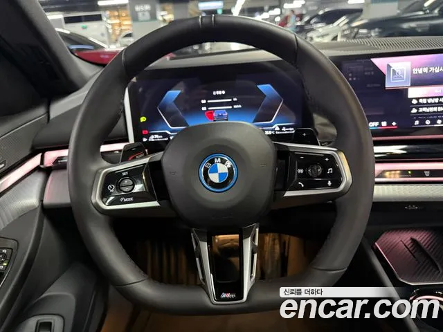 BMW 5 Series G60 — Фото автомобиля 8