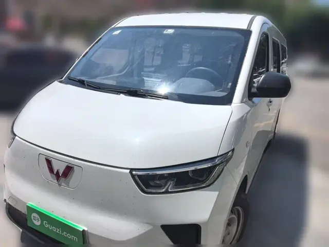 Фотография автомобиля — Wuling Yangguang