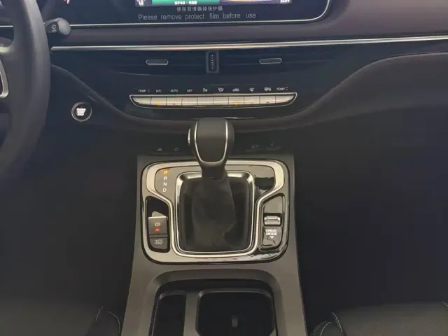 GAC Trumpchi M6 — Фото автомобиля 15