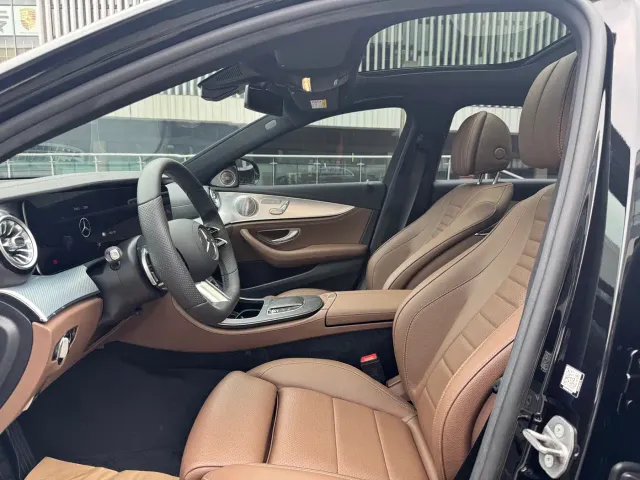 Mercedes-Benz E-Class — Фото автомобиля 5