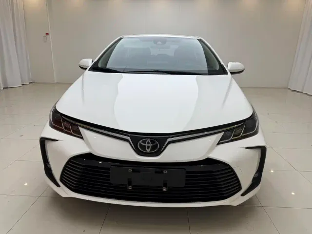 Toyota Corolla — Фото автомобиля 2