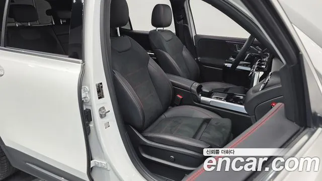 Mercedes-Benz GLB-Class — Фото автомобиля 12