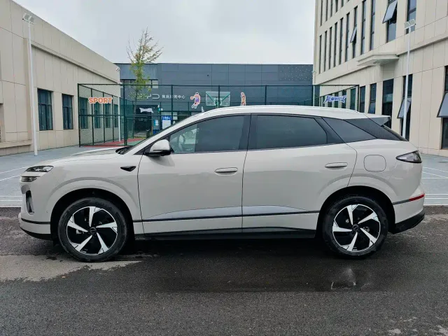 BYD Sealion 06 New Energy 2025 DM-i 170 Pilot Pro Edition — Фото автомобиля 6