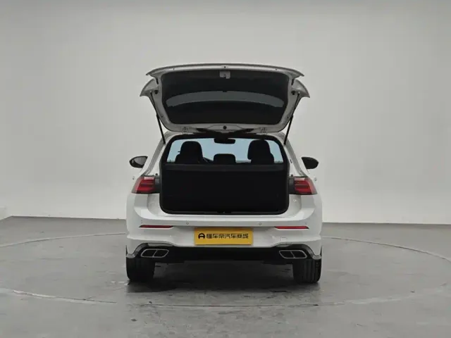 Volkswagen Golf 2023 Facelift 280TSI DSG R-Line Lite — Фото автомобиля 12