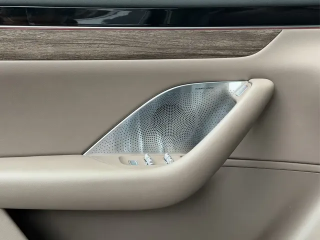 Zhijie Luxeed R7 2026 Range Extender Max — Фото автомобиля 14