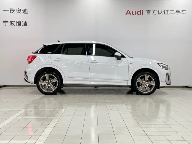 Audi Q2L — Фото автомобиля 3