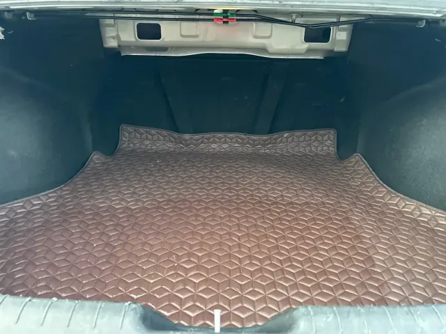 Hyundai Elantra 2022 1.5L CVT LUX Premium Edition — Фото автомобиля 16