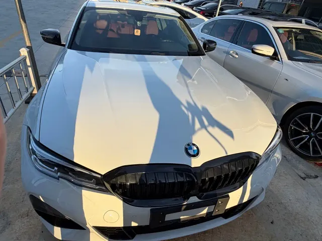 BMW 3 Series — Фото автомобиля 2