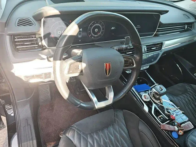 Hongqi HS5 — Фото автомобиля 11