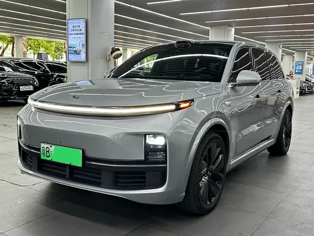 Фотография автомобиля — Li Auto L9