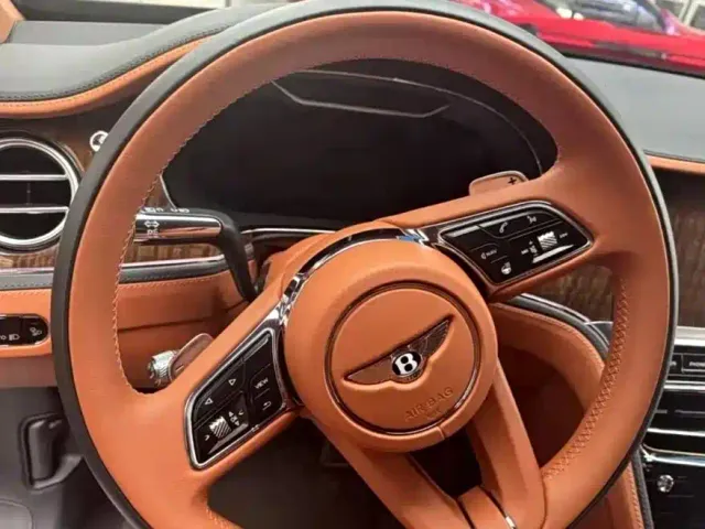 Bentley Flying Spur — Фото автомобиля 5
