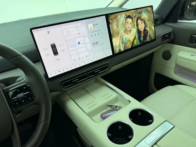 Li Auto Li Auto MEGA 2024 Ultra — Фото автомобиля 17