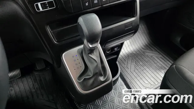 Hyundai Staria — Фото автомобиля 12