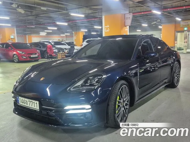 Porsche Panamera — Фото автомобиля 4