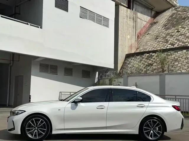 BMW 3 Series — Фото автомобиля 5