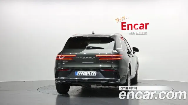 Genesis GV70 2.5T Бензин AWD — Фото автомобиля 4