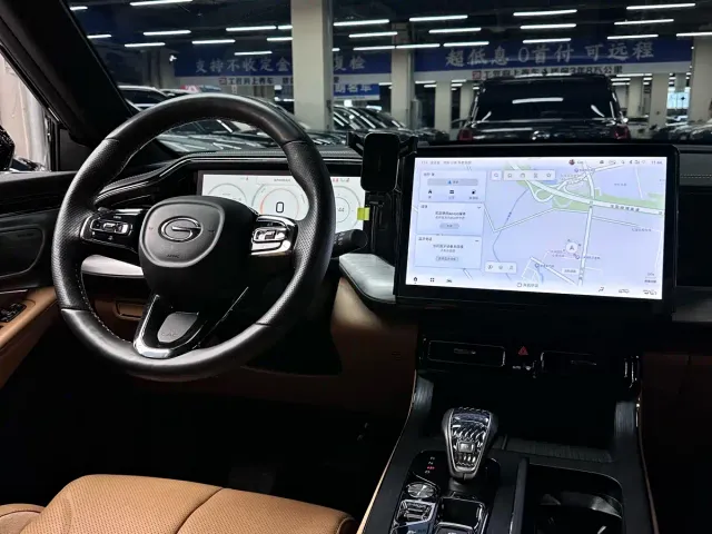 GAC Trumpchi GS8 — Фото автомобиля 28