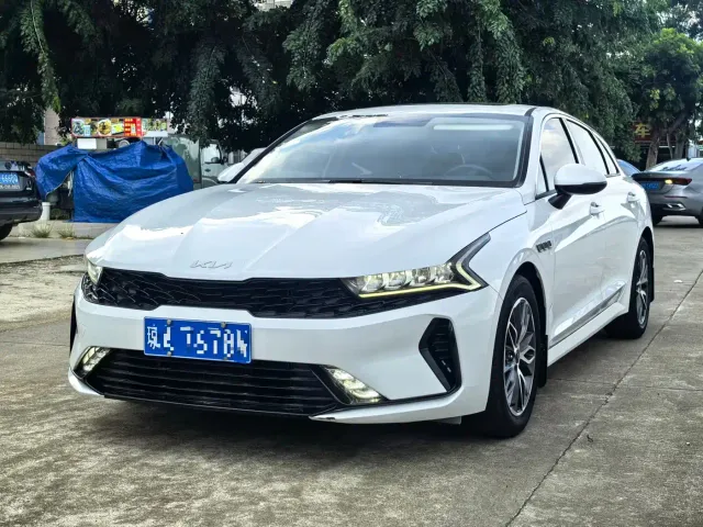 Фотография автомобиля — Kia K5