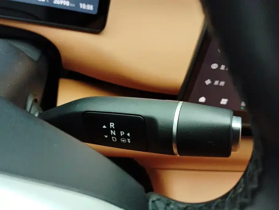 Leapmotor Leapmotor C16 2024 Extended Range 200 Premium Edition — Фото автомобиля 16