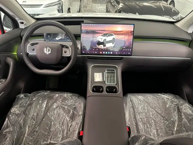 Leapmotor C10 — Фото автомобиля 13