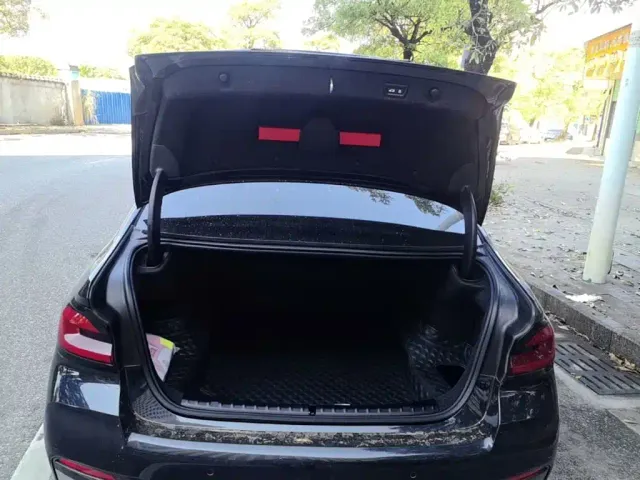 BMW 5 Series — Фото автомобиля 18