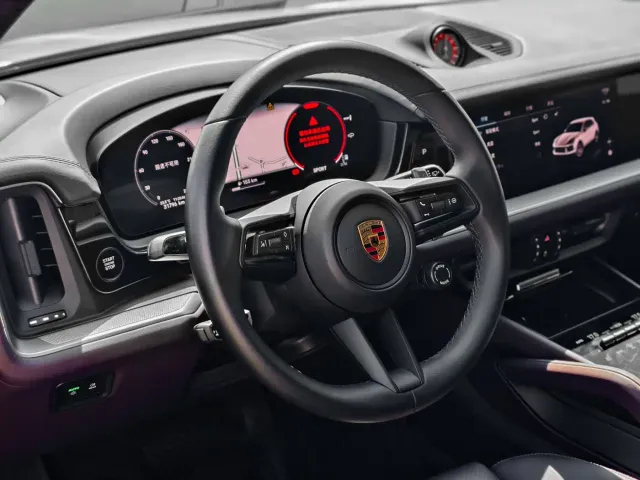 Porsche Cayenne — Фото автомобиля 24