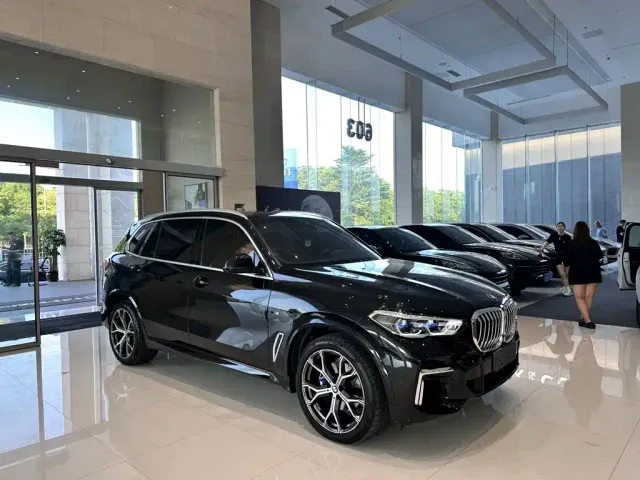 BMW X5 — Фото автомобиля 3